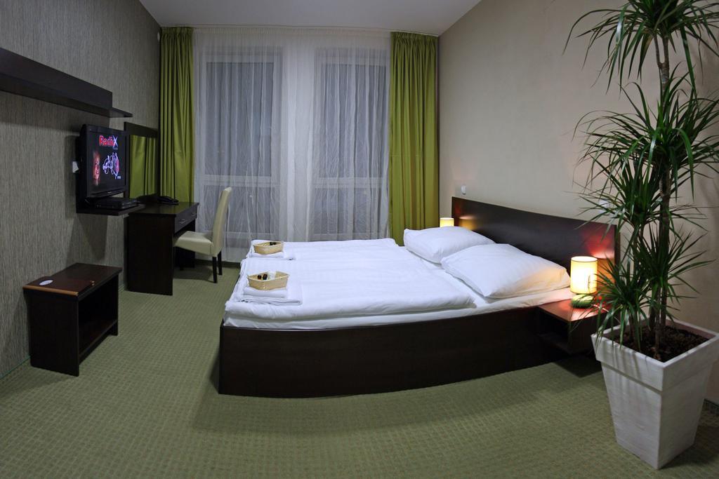 Penzion Luxury Rožňava Exterior foto